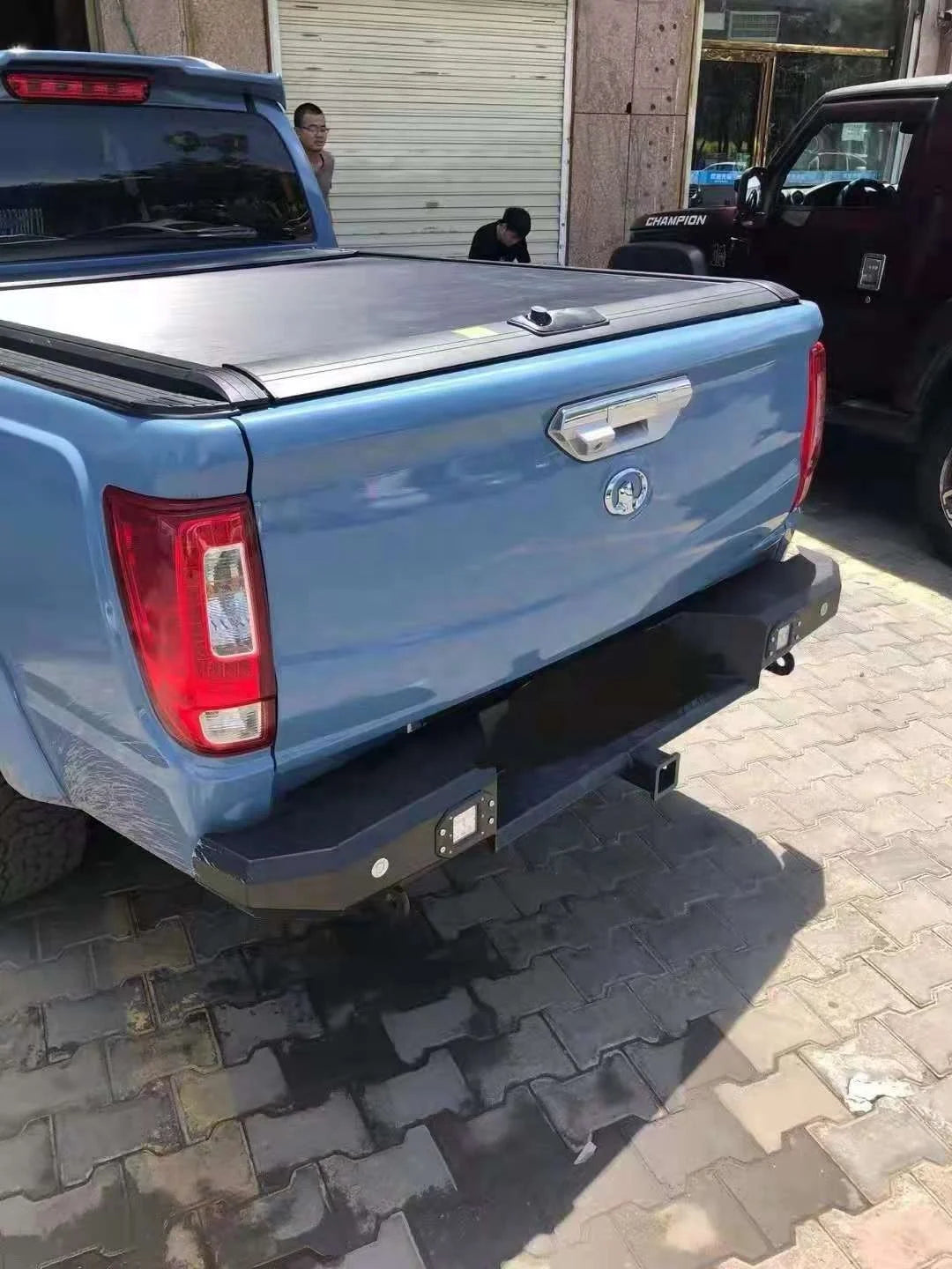 Other Exterior Accessories Truck Parts Hard Four-Fold Retractable Tonneau Cover Truck Bed Cover For Chevry Sliverado