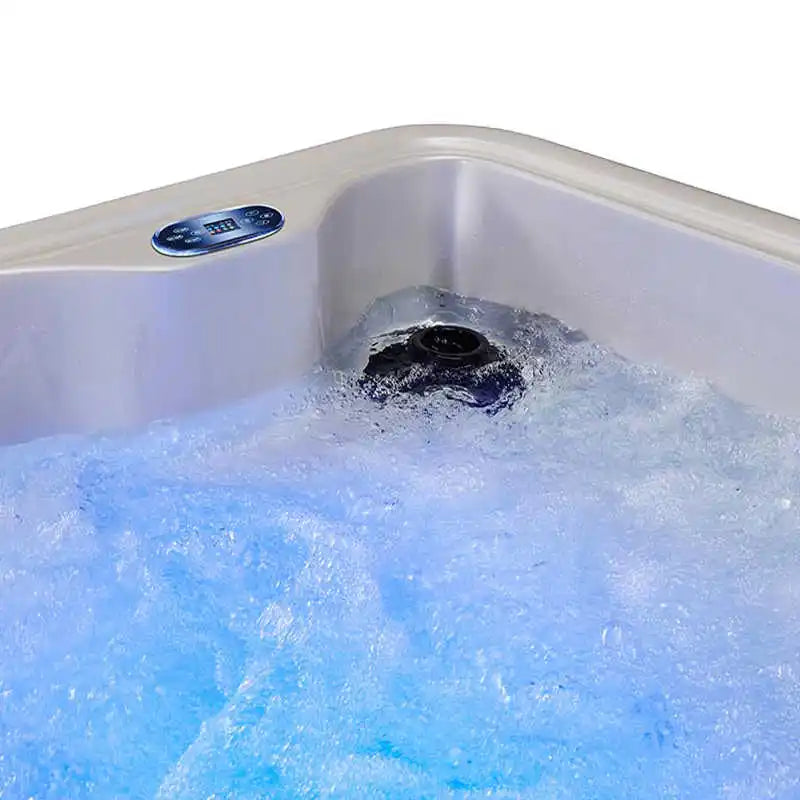Outdoor villa intelligent surfing jacuzzi household constant temperature hotel hot spring B&B.