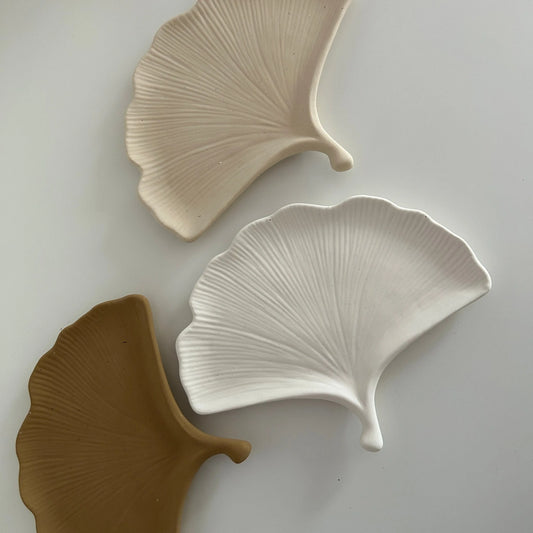 MMOOKA MMOOKA 1pc Handmade Ginkgo Leaf Silicone Mold for Jewelry and Crafts - Maple Leaf Shape Tray Mould for Resin and Plaster ArtMMOOKA.COM