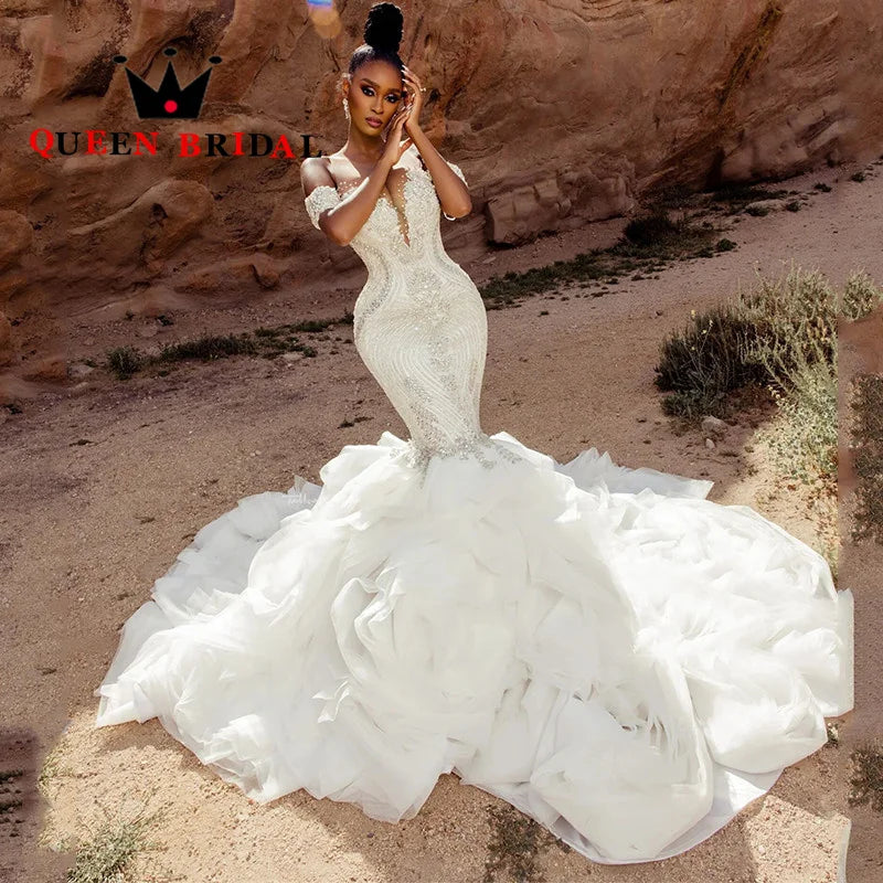 Sexy Mermaid Wedding Dresses 2023 Exquisite Crystal Beading Off The Shoulder Ruffles Train Bride Gowns Robe De Mariée L28W