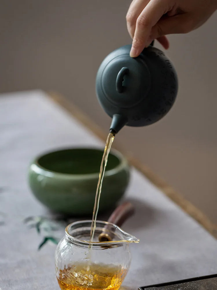 Cha Xiang Ji Mansheng Half Ladle Purple Clay Pot Produced by Yang Fei Dark Green Clay Classic Device Type Elegant Classical