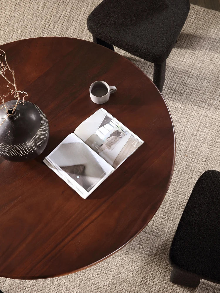 Solid wood circular dining table, Nordic small household, simple and casual table, retro style