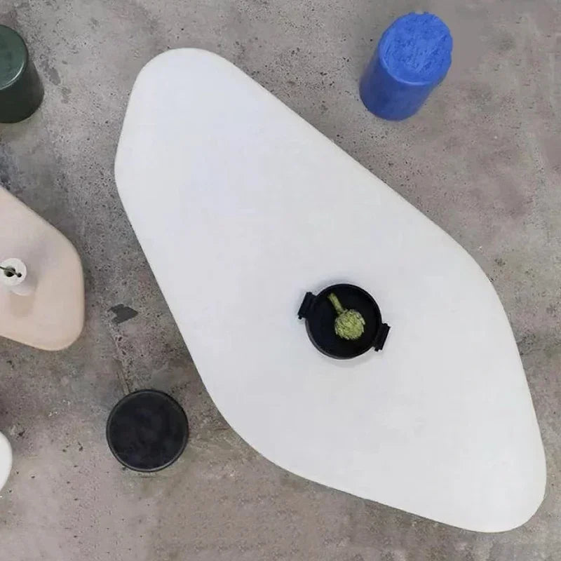 Tavolo da pranzo irregolare a nuvola, vento silenzioso, tavolo a vento color crema dalla forma speciale, designer creativo