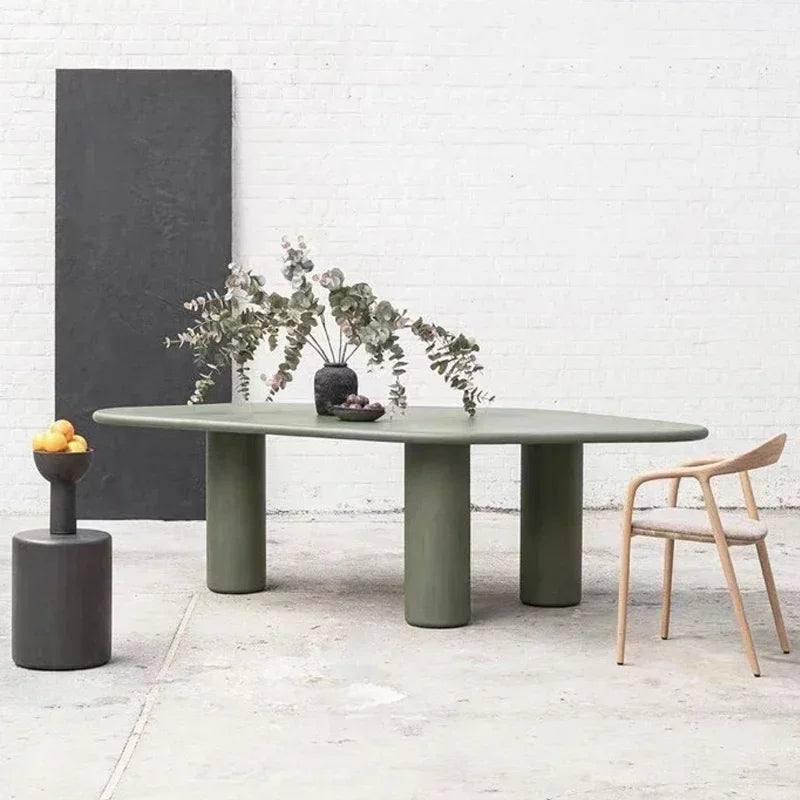 Tavolo da pranzo irregolare a nuvola, vento silenzioso, tavolo a vento color crema dalla forma speciale, designer creativo