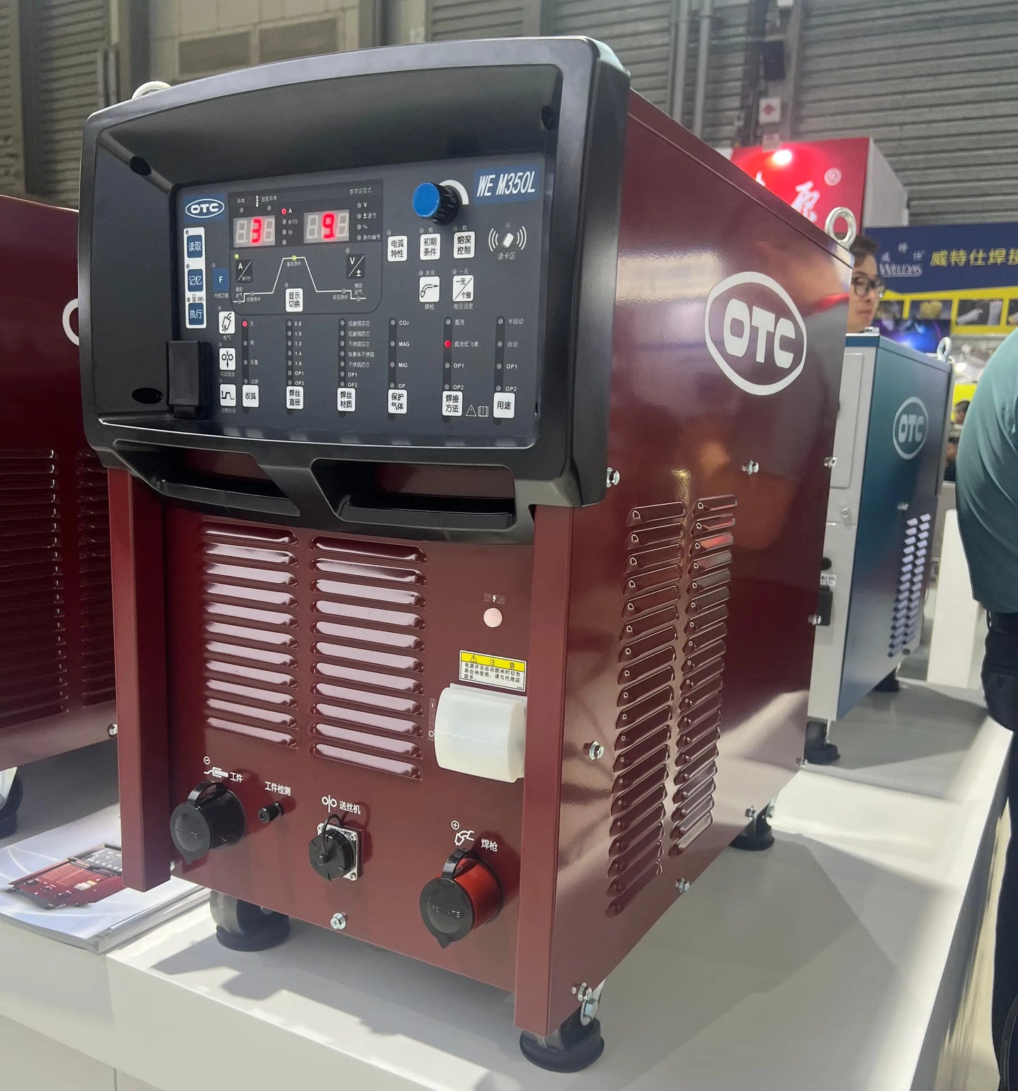 Welding Equipment For Industrial Use CO2/MAG Welder With Wire Feeder 380V 350A Gas Shielded  Machine WE-M350L