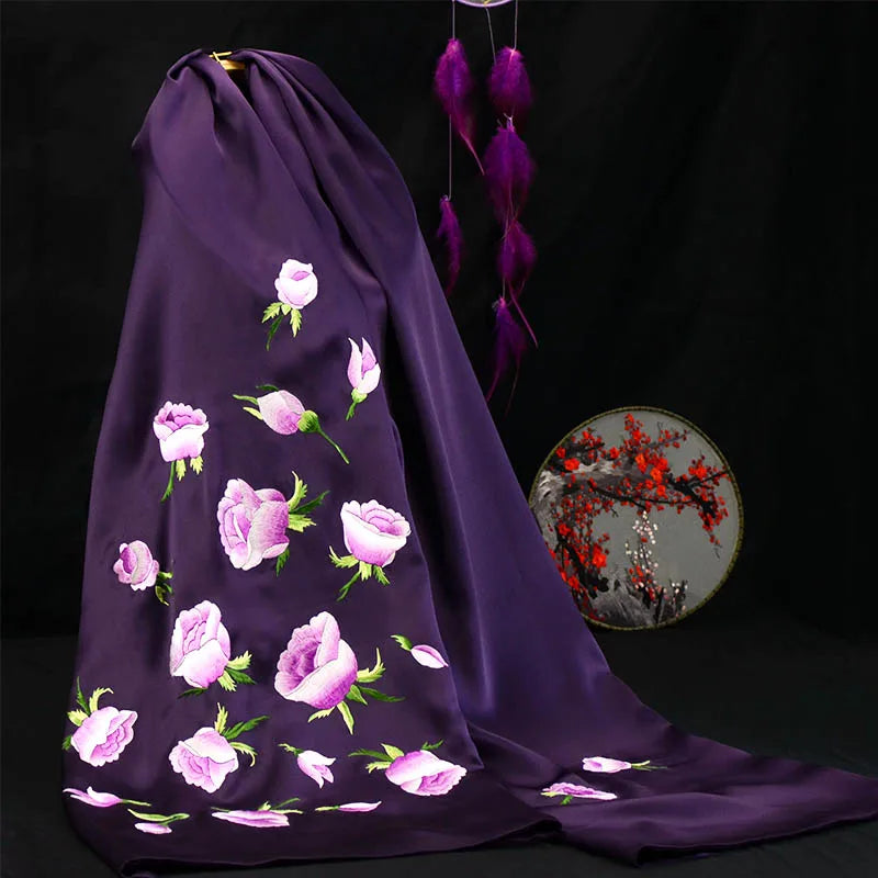 Xiuzhuang self sells 2023 new bride shawl cheongsam with ethnic style Suzhou embroidery scarf and scarf as a special gift