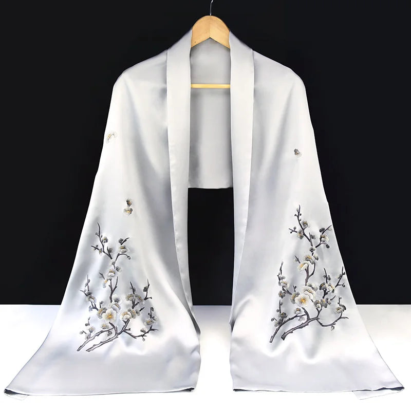 Xiuzhuang self sells holiday gifts to give elders scarves, 2023 new Suzhou embroidered shawl scarves, Chinese style