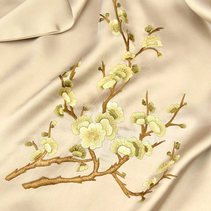 Xiuzhuang self sells holiday gifts to give elders scarves, 2023 new Suzhou embroidered shawl scarves, Chinese style