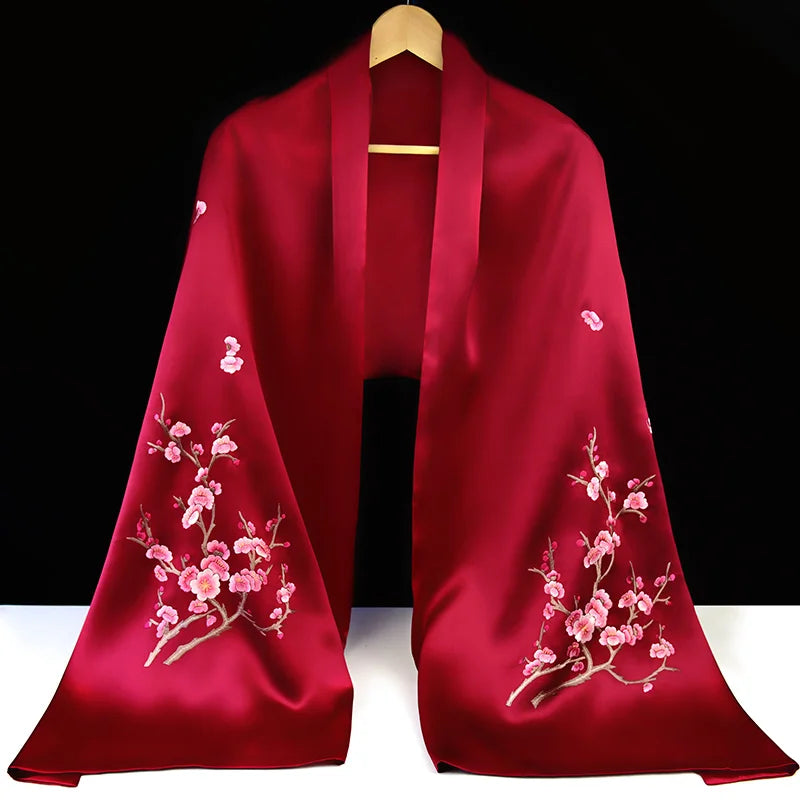 Xiuzhuang self sells holiday gifts to give elders scarves, 2023 new Suzhou embroidered shawl scarves, Chinese style
