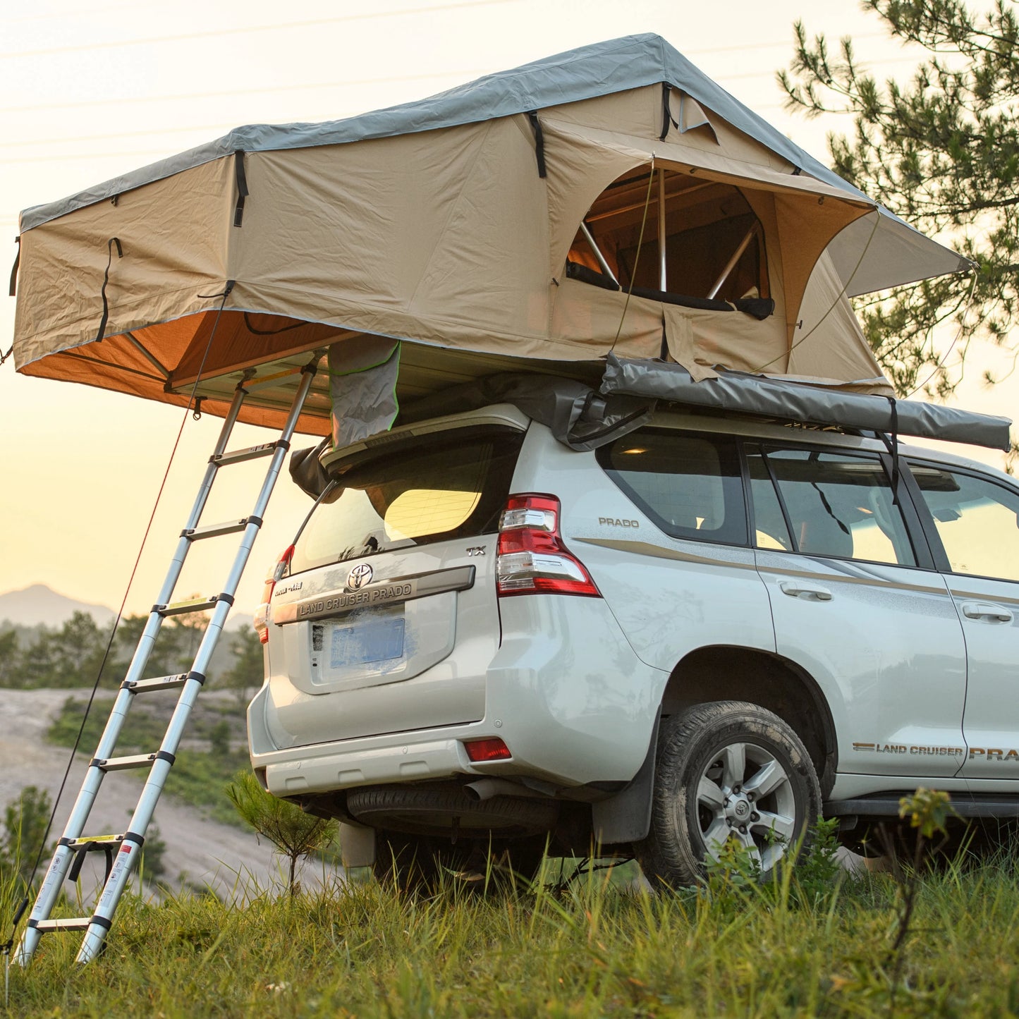 Y Ronix vehicle SUV pickup top roof and side tent Factory Supply Aluminum Folding Roof Top Tent for Camping