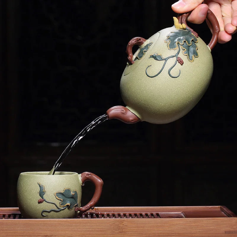 Zanghutianxia Yixing Purple Clay Pot Famous Dell Qichun All Handmade Flowers Goods Grapes Teapot Benshan Green Mud Benshan Green