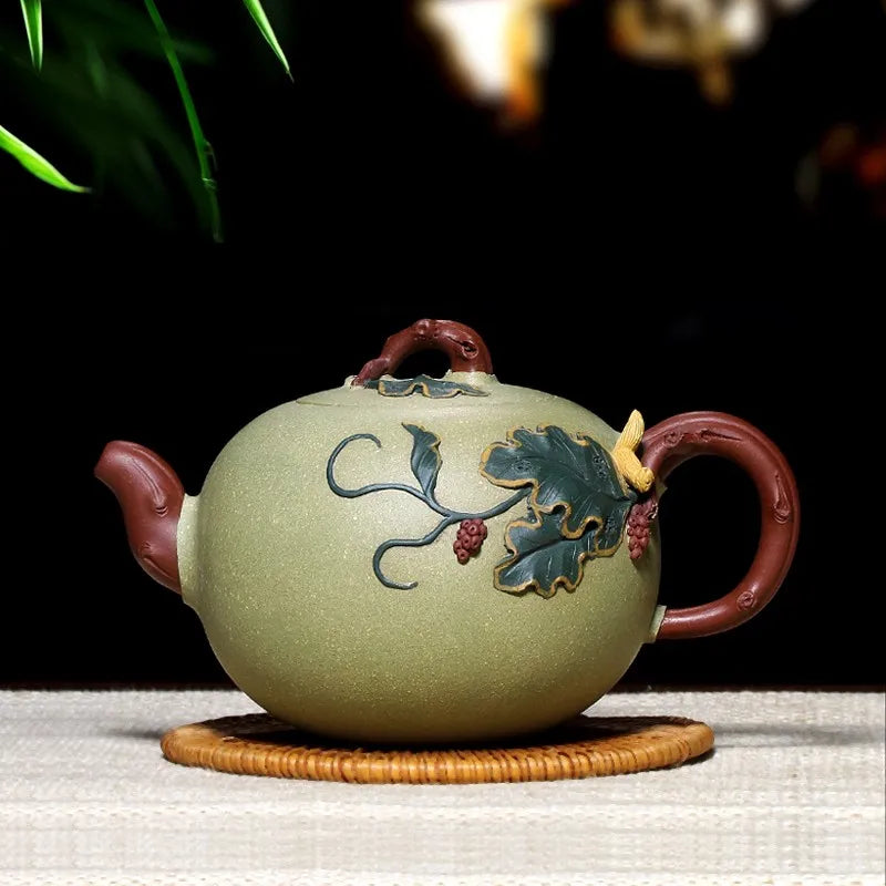 Zanghutianxia Yixing Purple Clay Pot Famous Dell Qichun All Handmade Flowers Goods Grapes Teapot Benshan Green Mud Benshan Green