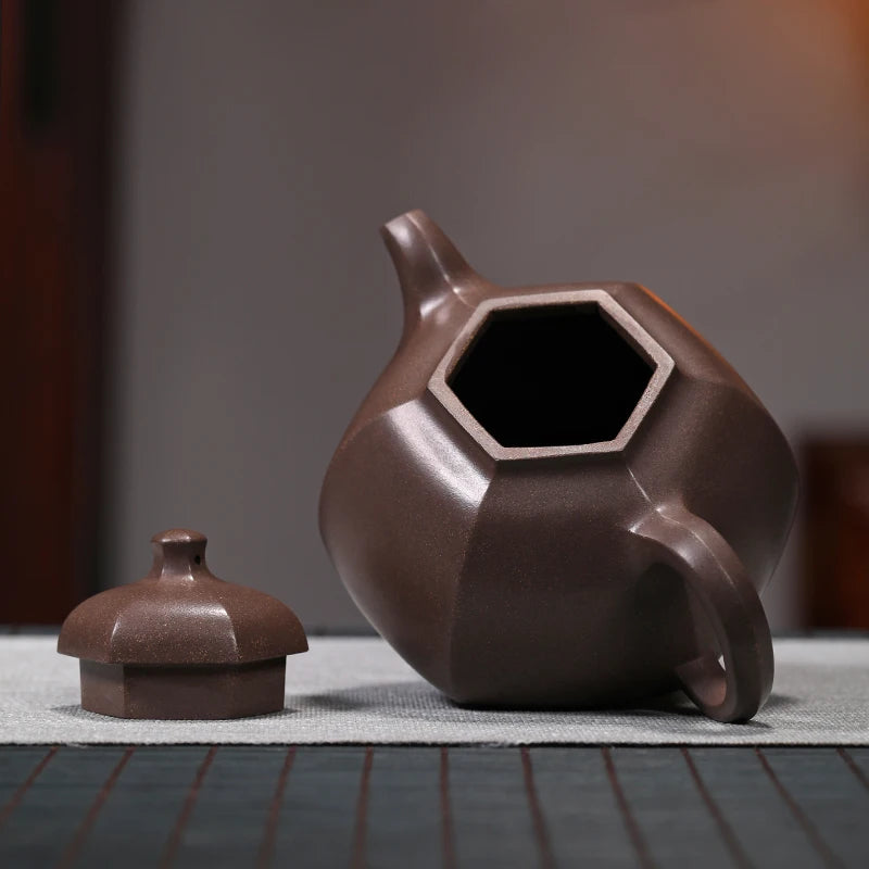 |[national work products] Yixing purple clay pot, Chinese retro style, pure handmade purple clay three legged milk Ding