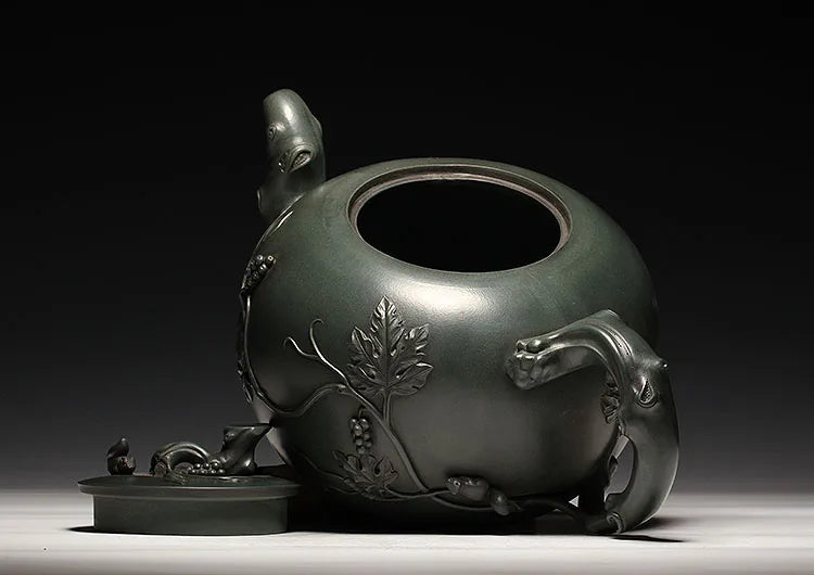 |violet arenaceous a factory old pot of zhu can chlorite big product squirrel grapes pot of the republic of China